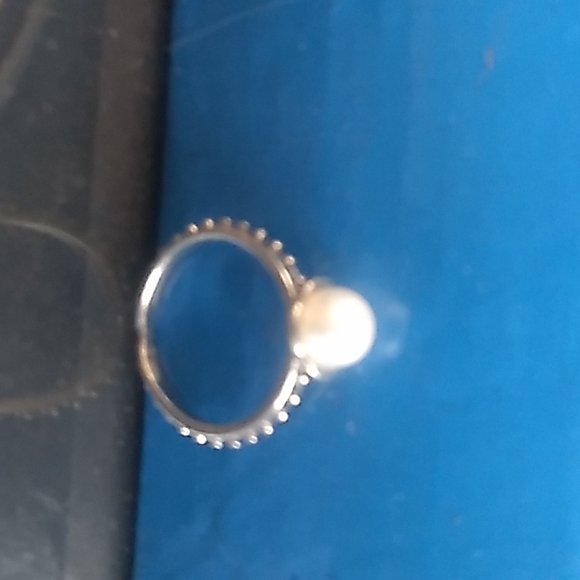 Pearl ring - Picture 2 of 2